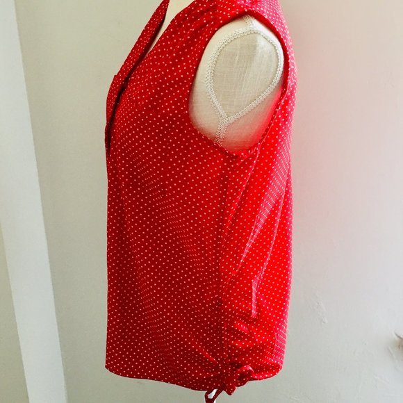 Croft And Barrow Red Polka Dot Sleeveless Blouse Petite Small - Picture 4 of 7
